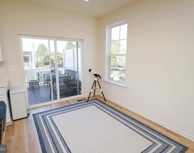414 Waterfield Court - Photo Thumbnail 21