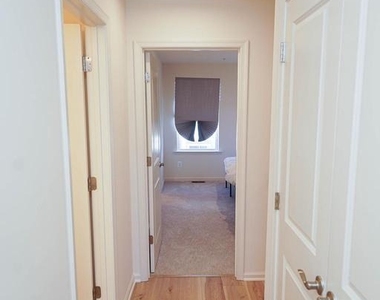 414 Waterfield Court - Photo Thumbnail 31