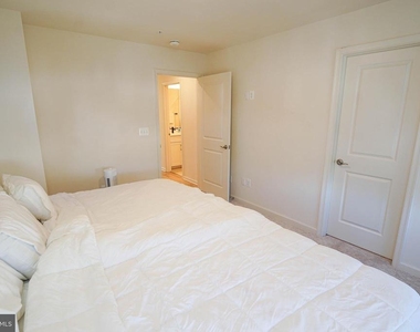 414 Waterfield Court - Photo Thumbnail 35