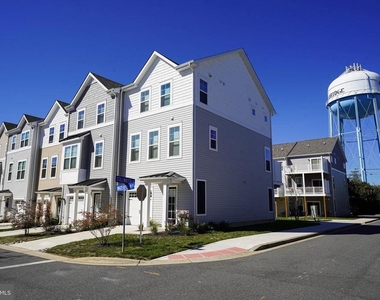 414 Waterfield Court - Photo Thumbnail 2