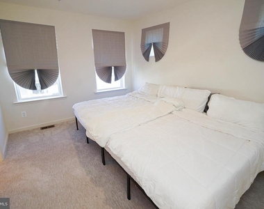 414 Waterfield Court - Photo Thumbnail 33