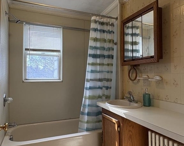 119 Maffitt Street - Photo Thumbnail 8