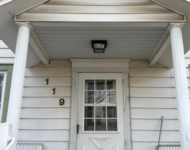 119 Maffitt Street - Photo Thumbnail 10