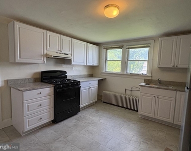 119 Maffitt Street - Photo Thumbnail 14