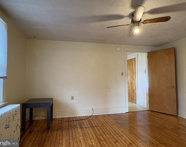 119 Maffitt Street - Photo Thumbnail 3