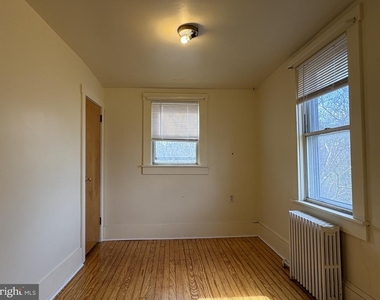 119 Maffitt Street - Photo Thumbnail 7