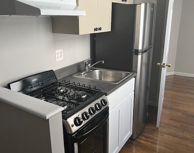 410 East 13th Street - Photo Thumbnail 4