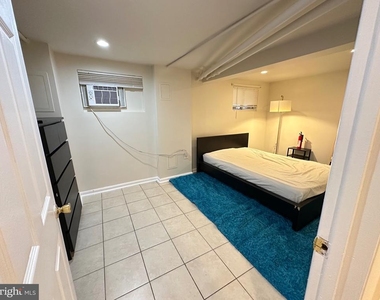 3626 12th Street Ne - Photo Thumbnail 5