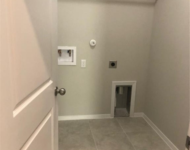 129 Bright Flora Ln - Photo Thumbnail 11