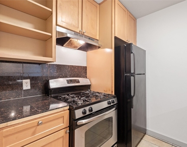 1301 W Ben White Blvd - Photo Thumbnail 6