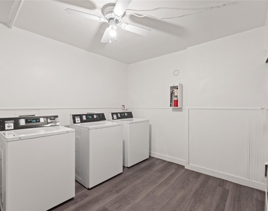 1301 W Ben White Blvd - Photo Thumbnail 22