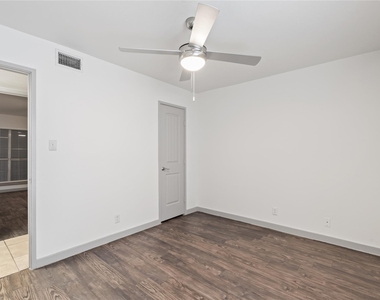 1301 W Ben White Blvd - Photo Thumbnail 19