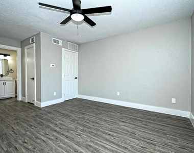 1720 Wooten Park Dr - Photo Thumbnail 17