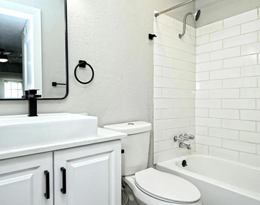 1720 Wooten Park Dr - Photo Thumbnail 19