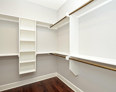 1130 Lott Ave - Photo Thumbnail 19