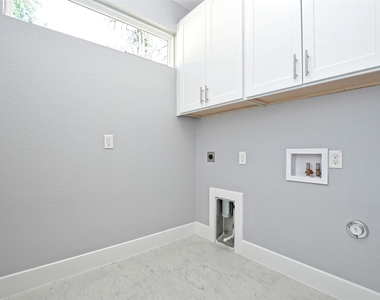 1130 Lott Ave - Photo Thumbnail 13