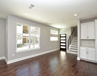 1130 Lott Ave - Photo Thumbnail 9