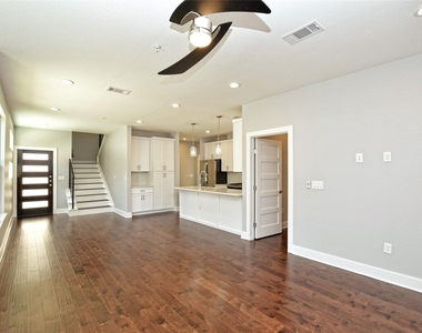 1130 Lott Ave - Photo Thumbnail 6