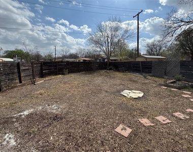 1402 Mardell St - Photo Thumbnail 18