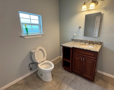 1402 Mardell St - Photo Thumbnail 12