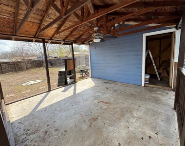 1402 Mardell St - Photo Thumbnail 15