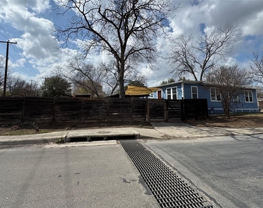 1402 Mardell St - Photo Thumbnail 21