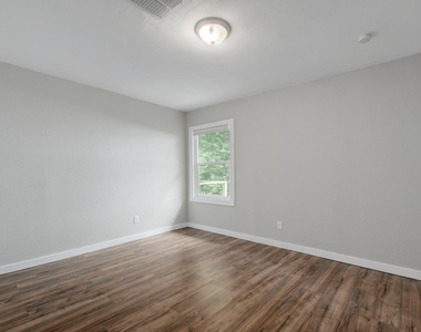 6301 Arnold Dr - Photo Thumbnail 14