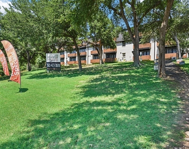 1302 W 24th St - Photo Thumbnail 11