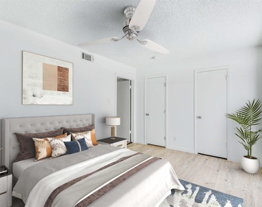 1302 W 24th St - Photo Thumbnail 4