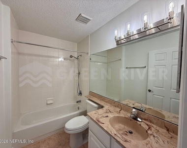 204 Augusta Circle - Photo Thumbnail 21