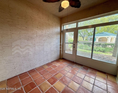 204 Augusta Circle - Photo Thumbnail 24