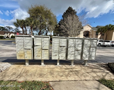 204 Augusta Circle - Photo Thumbnail 31