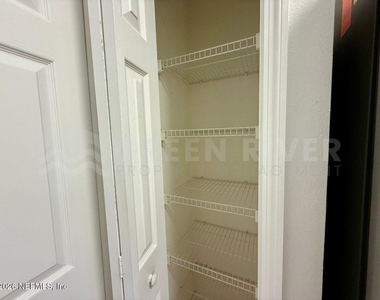 204 Augusta Circle - Photo Thumbnail 12