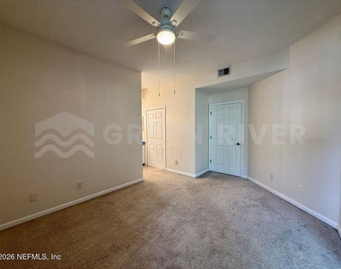 204 Augusta Circle - Photo Thumbnail 19