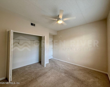 204 Augusta Circle - Photo Thumbnail 20