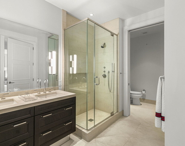 118 E Erie Street - Photo Thumbnail 16