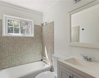 2866 Highland Drive Se - Photo Thumbnail 23