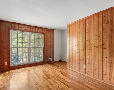 2866 Highland Drive Se - Photo Thumbnail 18
