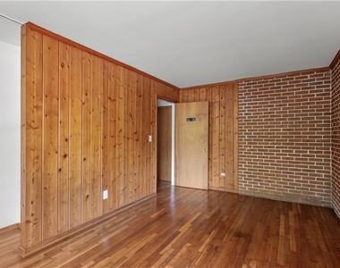 2866 Highland Drive Se - Photo Thumbnail 19