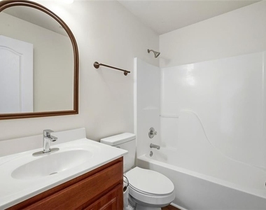 6425 White Walnut Way - Photo Thumbnail 23