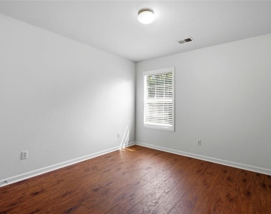6425 White Walnut Way - Photo Thumbnail 21
