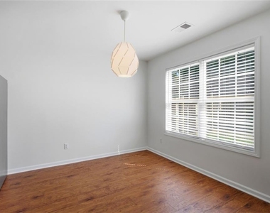 6425 White Walnut Way - Photo Thumbnail 9