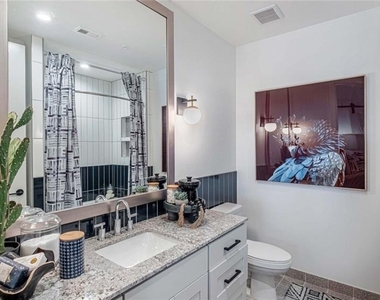 1301 Spring Street Nw - Photo Thumbnail 34