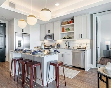 1301 Spring Street Nw - Photo Thumbnail 20