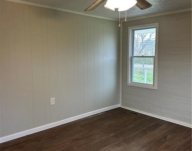 617 Cassville Road - Photo Thumbnail 20