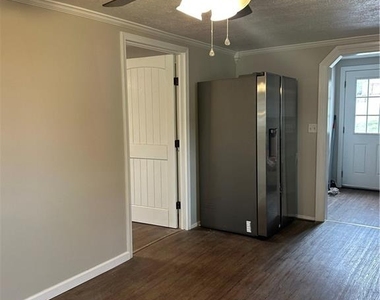 617 Cassville Road - Photo Thumbnail 18