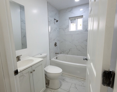 1125 Dallas Street - Photo Thumbnail 15