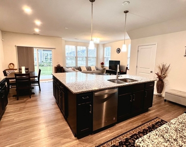 538 Watercress Drive - Photo Thumbnail 2