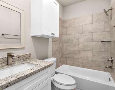 496 Golden Street - Photo Thumbnail 12