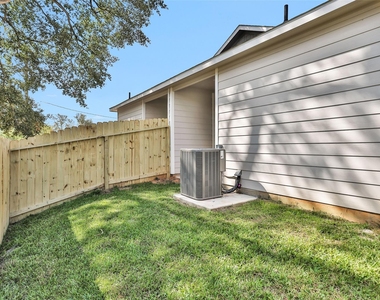 496 Golden Street - Photo Thumbnail 23